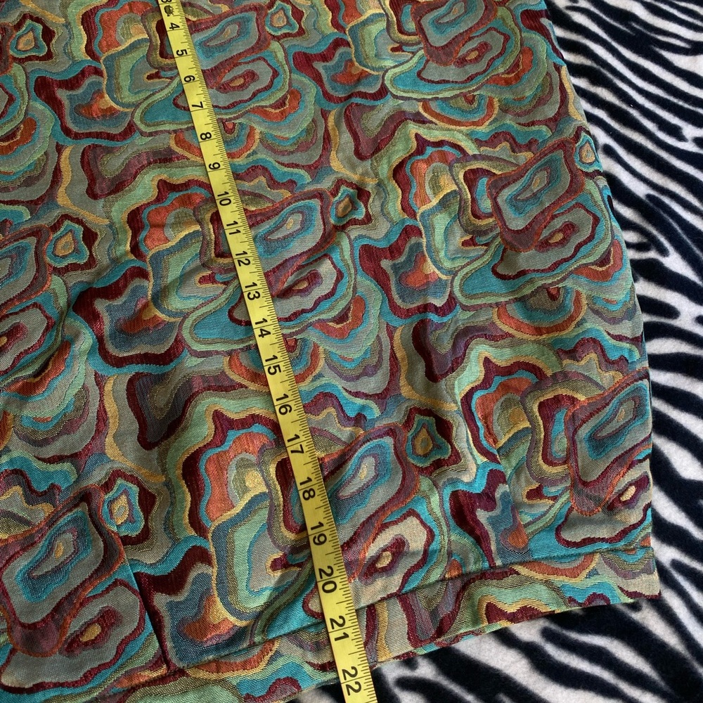 Abstract Patterned Mini Skirt - Picture 3 of 6